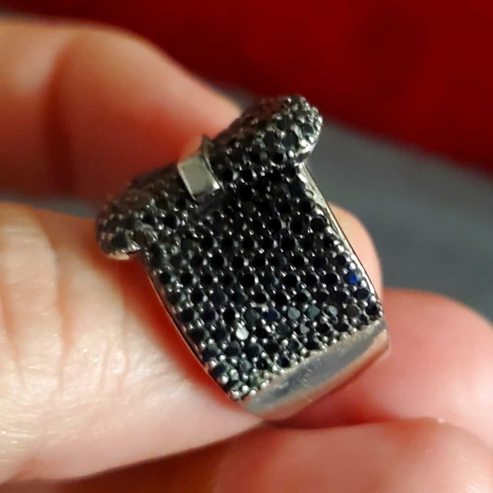 Ring - Picture 3 of 3